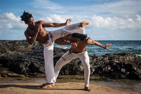 vechtdans brazilie|Sporten: de krijgskunst capoeira